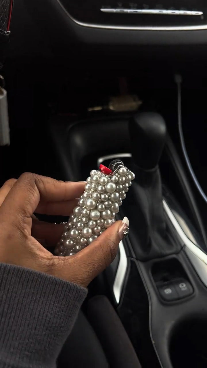 Refillable Pearl lighter