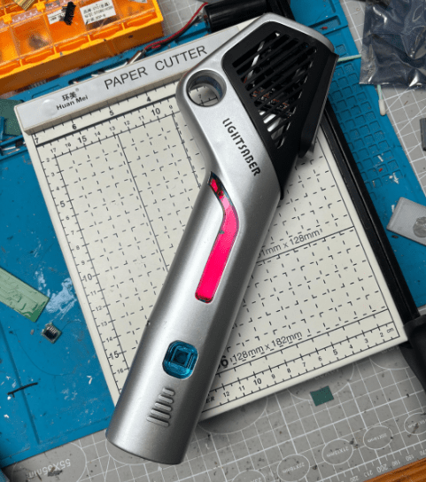 Laser Cannon 70W Range 5 m. Battery life 5 years, with fast charging