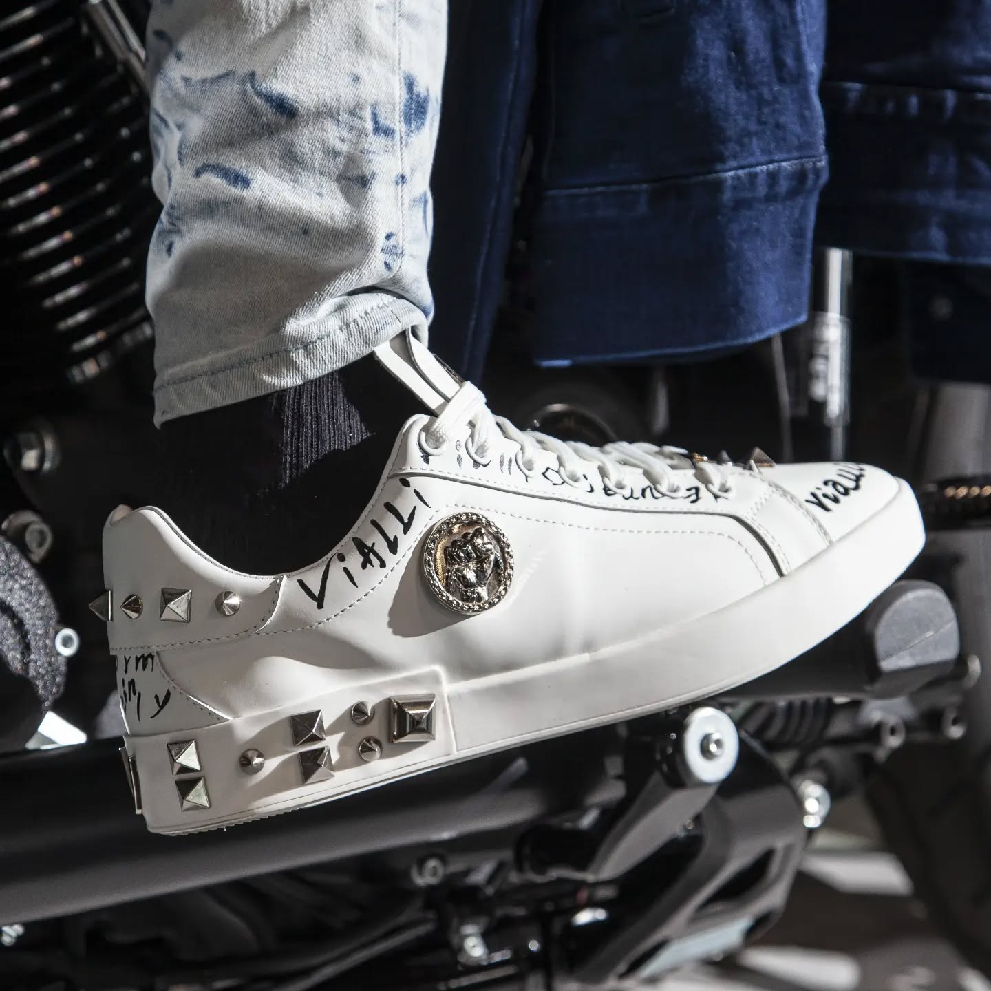 Leather White Sneaker