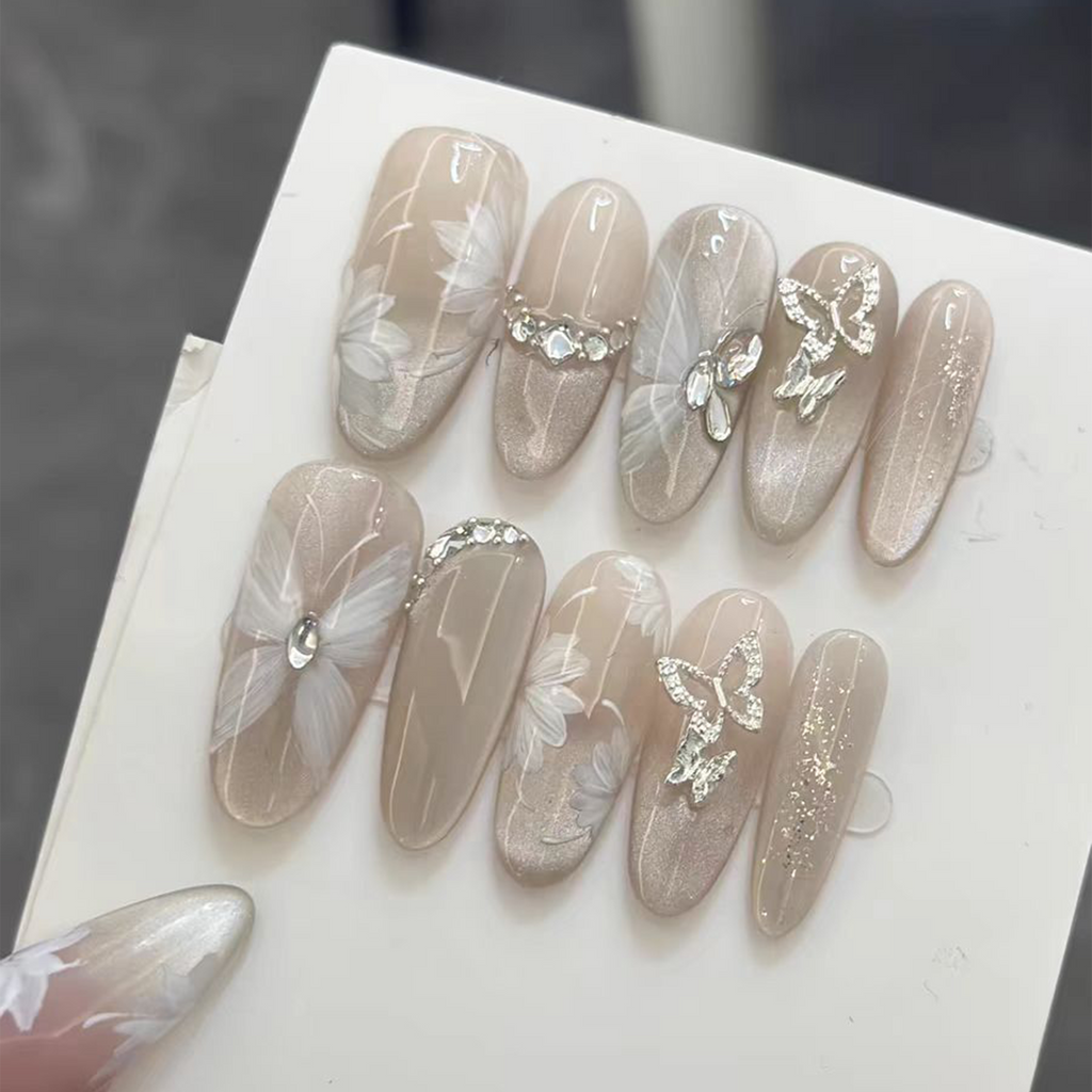 Butterfly and Flower｜Cat's Eye Oval Nail｜Press On Nails