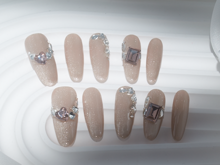 Nude Crystal Cat Eye