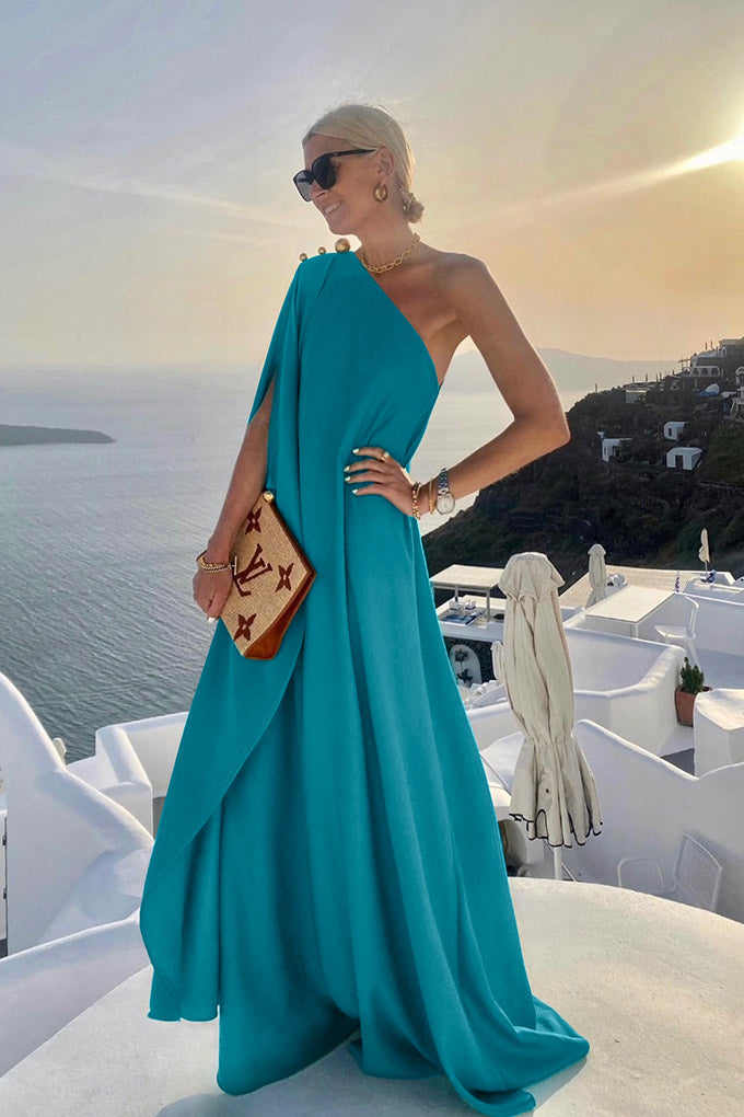 Long stunning gown with metallic details