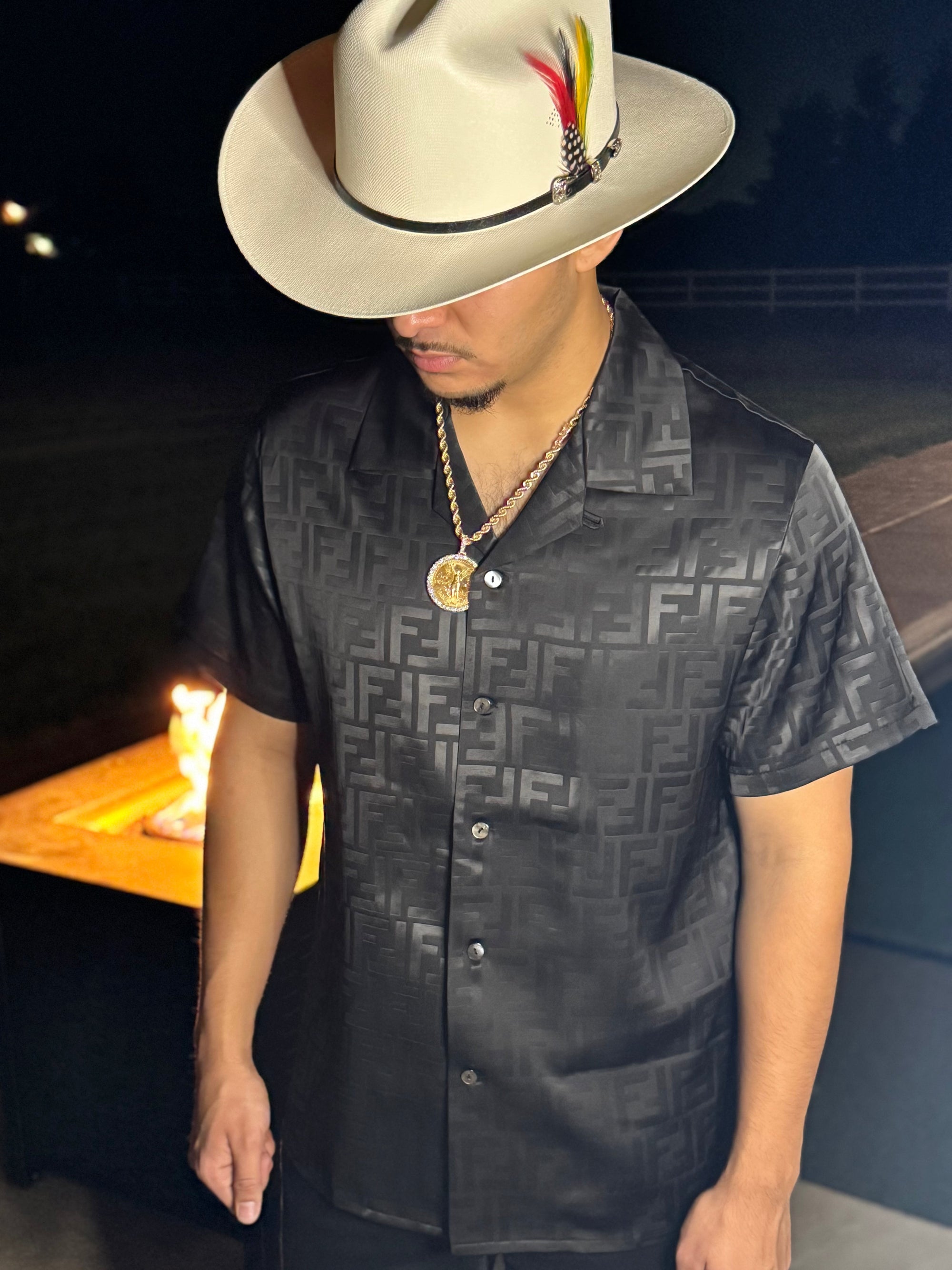Hot silver printed short sleeve shirt