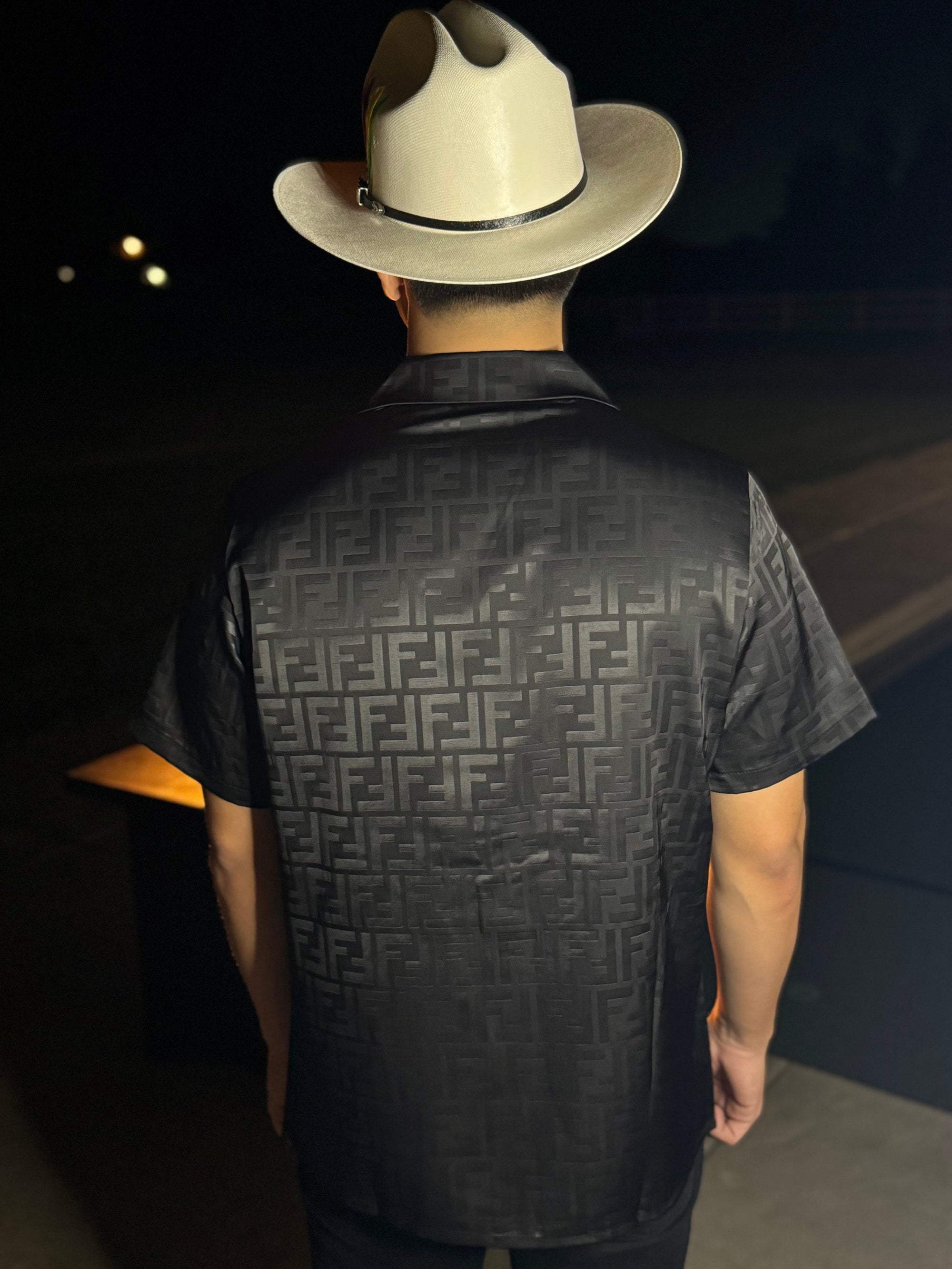 Hot silver printed short sleeve shirt