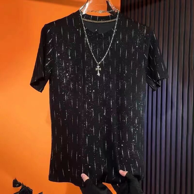 Ice silk knitted T-shirt with necklace