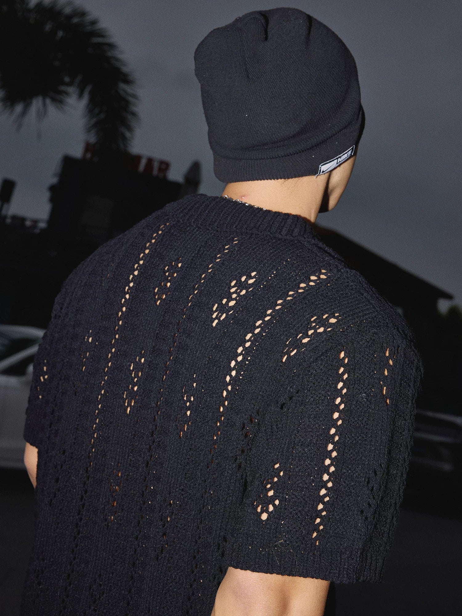 Vintage-style American cutout knit shirt with a skin-friendly feel