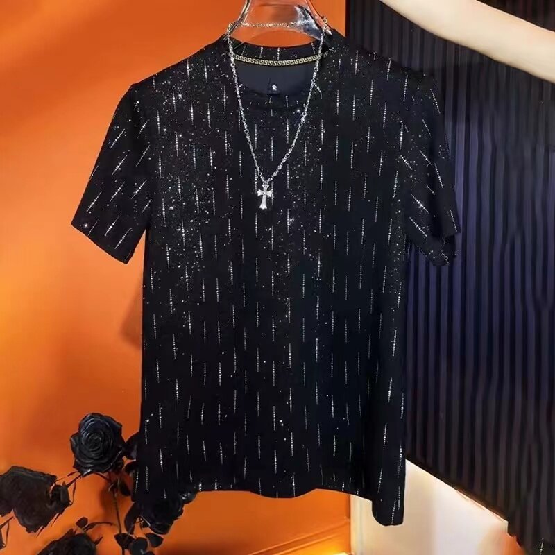 Ice silk knitted T-shirt with necklace