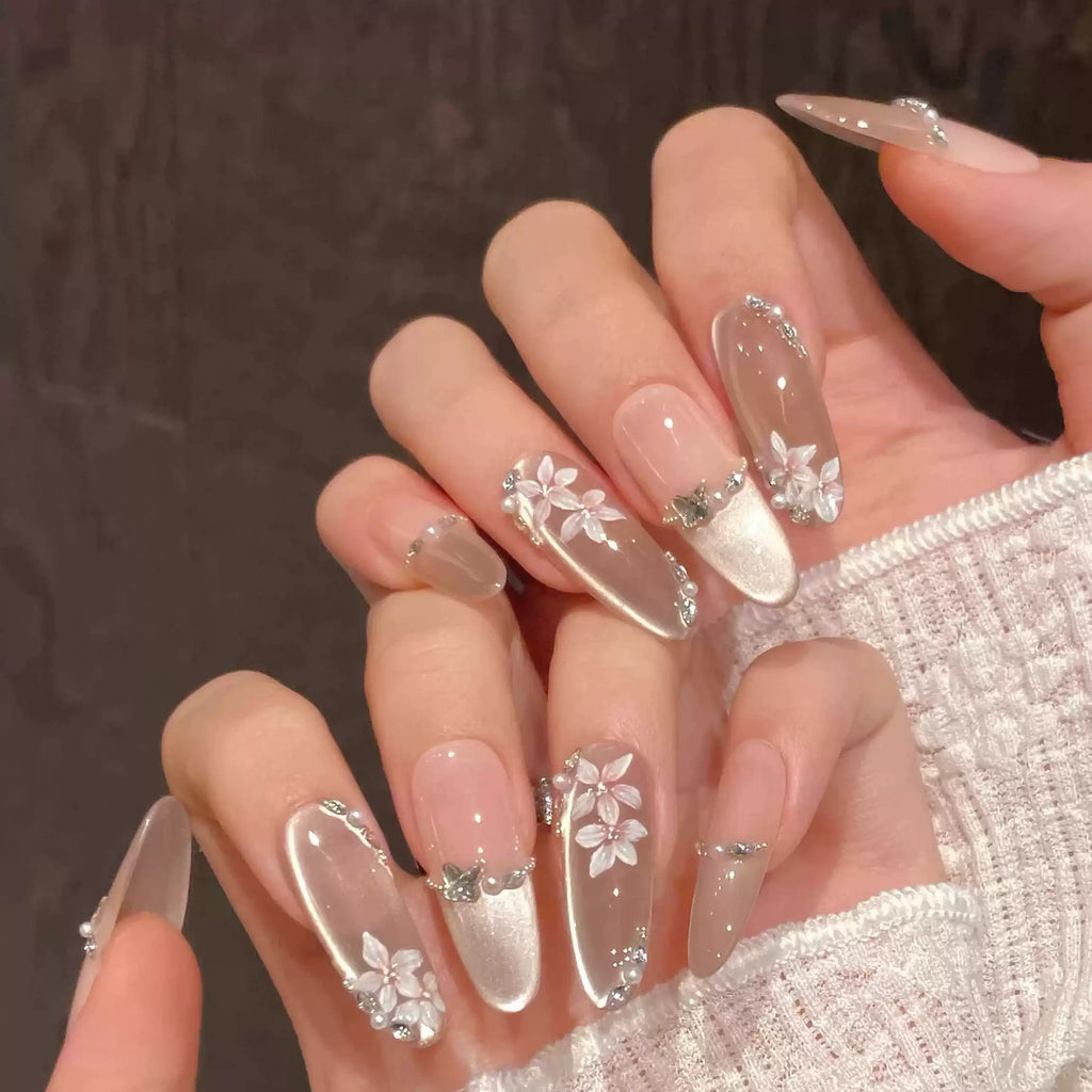 Mutated Cat Eye Long Nude Manicure