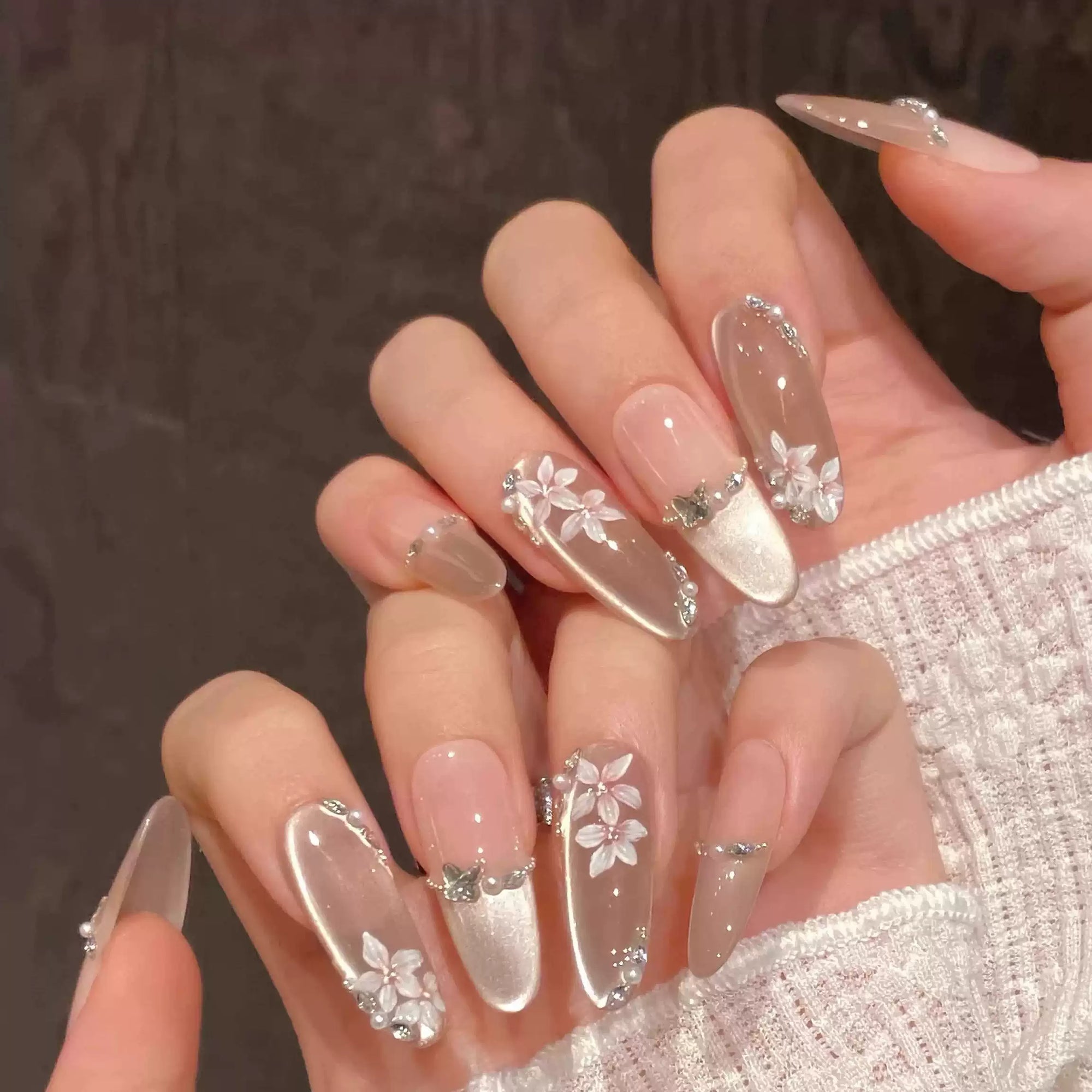 Mutated Cat Eye Long Nude Manicure