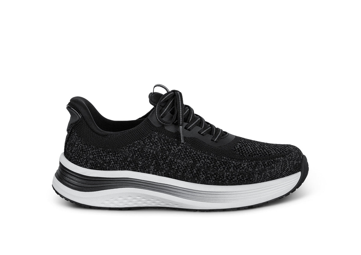 Hand free shoes