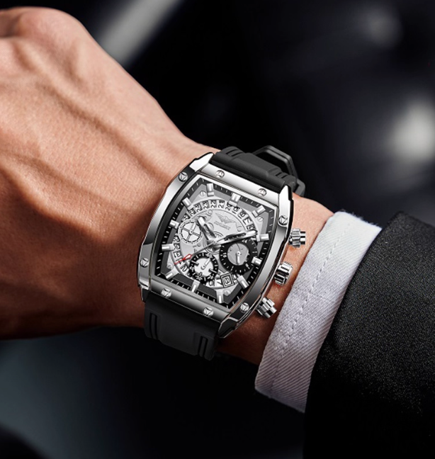 Chronograph presence, Tonneau Mechanical Watch